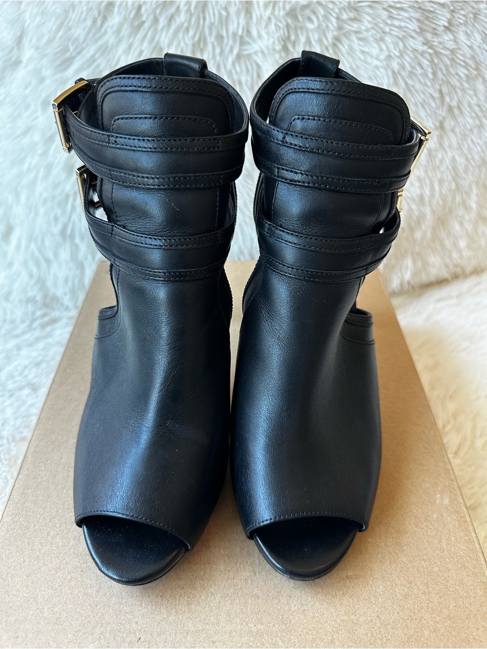 Michael Kors Blaze Women’s Black Peep-Toe High Heel Booties Size: 9 - Picture 2 of 9